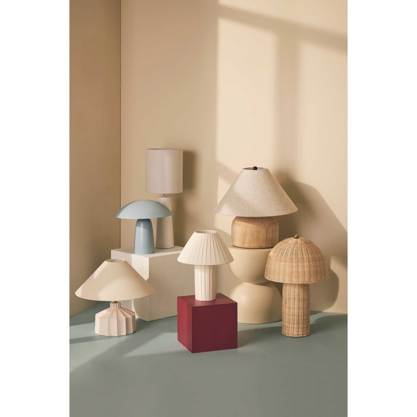 Bob Table Lamp