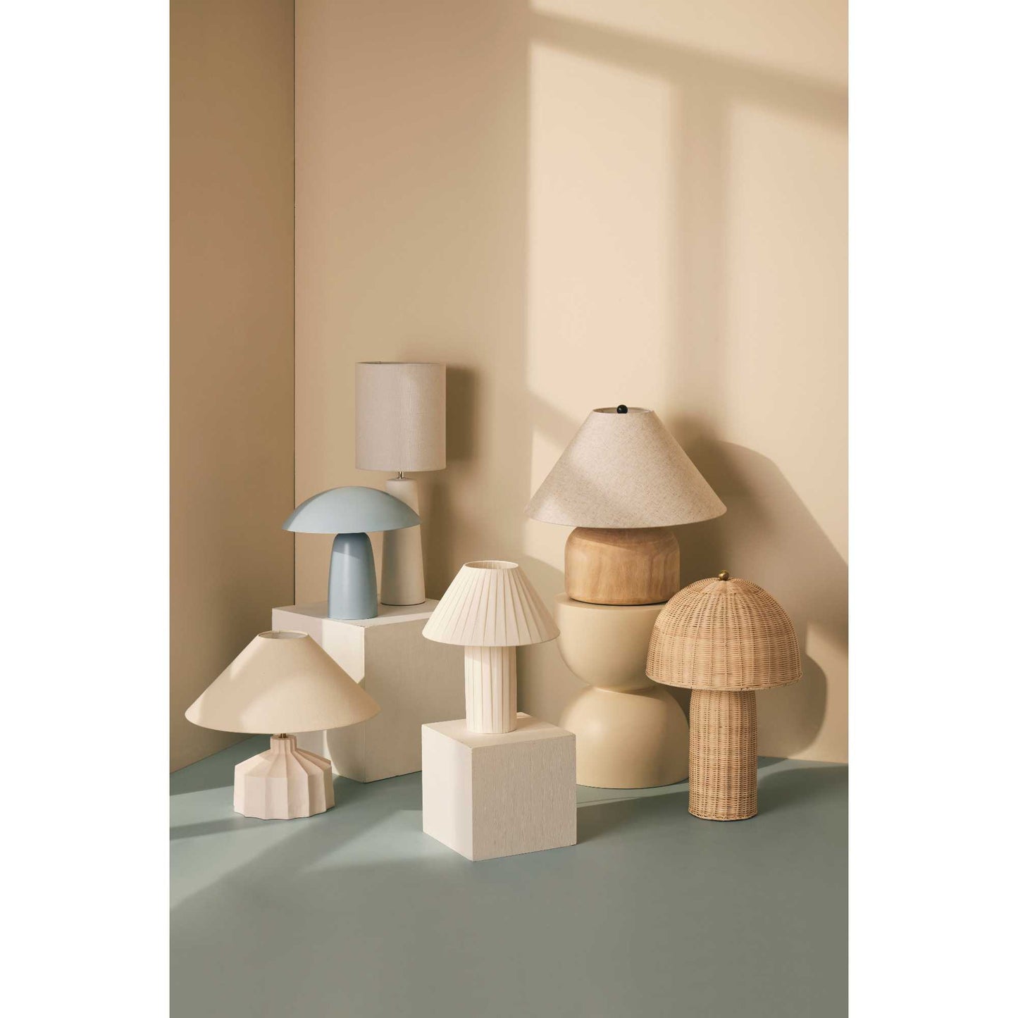 Bob Table Lamp